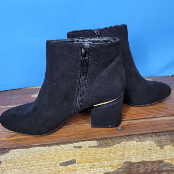 Bar lll Womens Ginaa Black Faux Suede Booties Shoes Size 6.5 - Picture 13 of 16